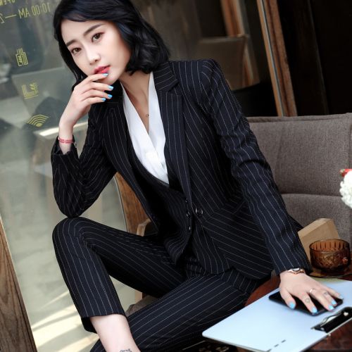 Tailleur femme - Ref 3244043