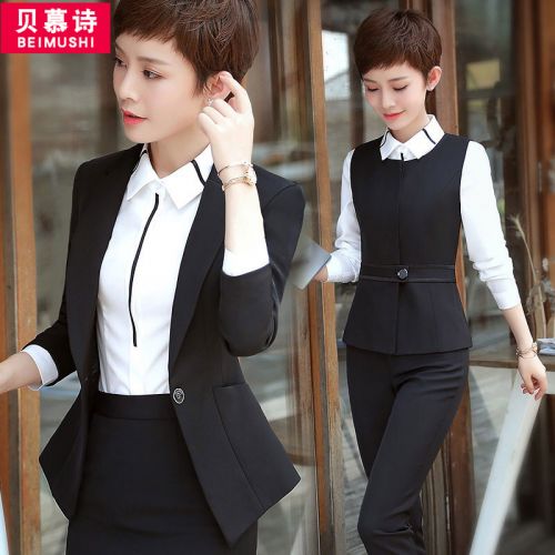 Tailleur femme - Ref 3244095