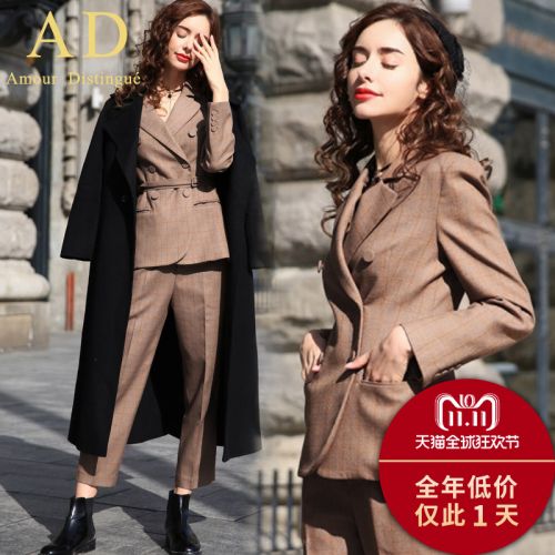Tailleur femme - Ref 3244208