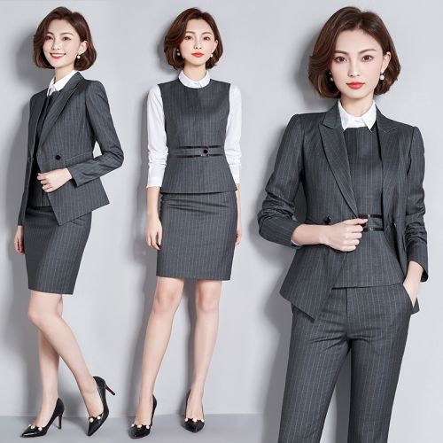 Tailleur femme - Ref 3244402