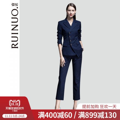 Tailleur femme - Ref 3244645