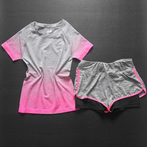  Tenue de sport femme - Ref 467278