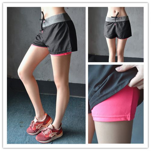  Tenue de sport femme Le short en nylon - Ref 467403