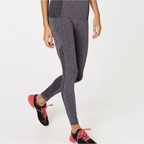  Tenue de sport femme - Ref 467630