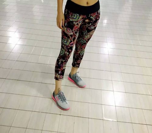 Tenue de sport femme - Ref 467659