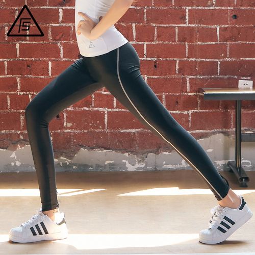  Tenue de sport femme en nylon - Ref 468074