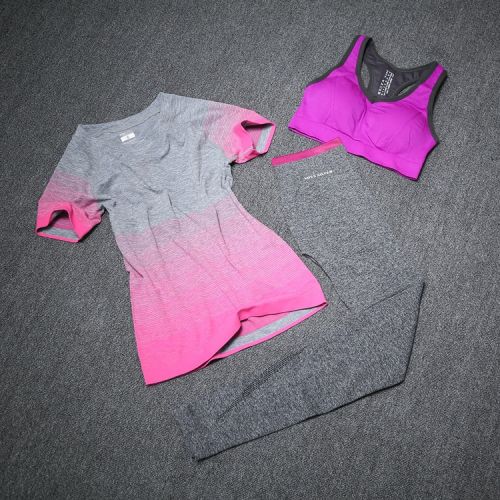  Tenue de sport femme - Ref 468921