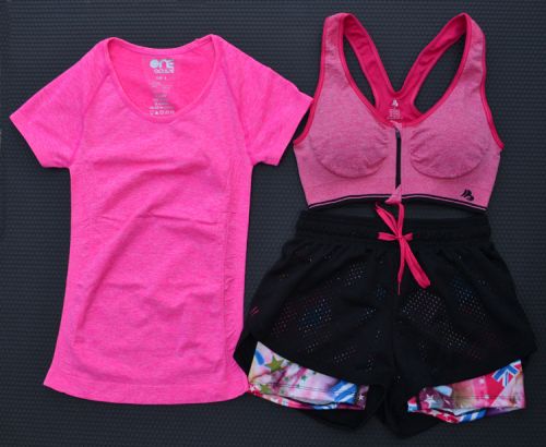  Tenue de sport femme - Ref 469872