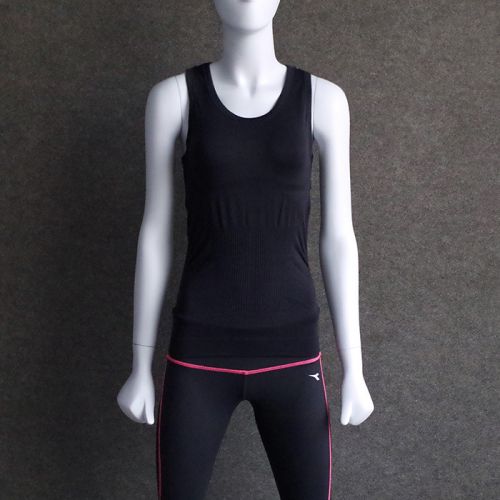  Tenue de sport femme - Ref 472700