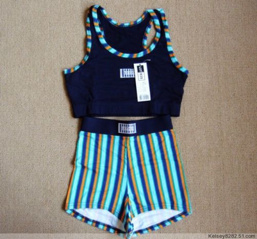  Tenue de sport femme - Ref 473596