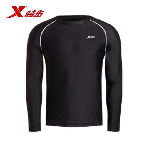  Tenue de sport homme XTEP - Ref 477260