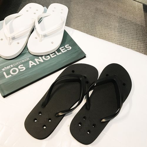 Tongs femme en plastique - semelle caoutchouc Ref 2665771