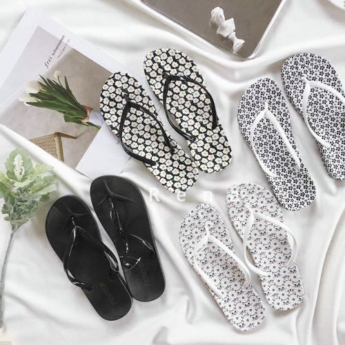 Tongs femme en plastique - semelle Ref 2665778