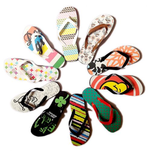 Tongs femme en plastique - semelle mousse Ref 2665945