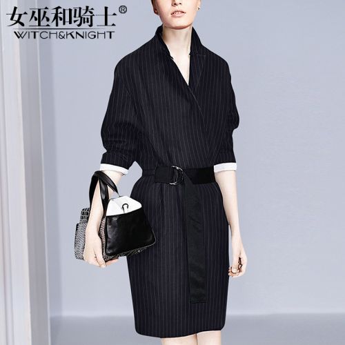 Trench pour femme WITCH CHEVALIER SORCIERES ET CHEVALIERS en Polyester - Ref 3226009