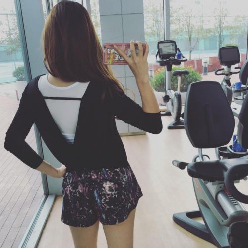  Tshirt de sport femme RUZZFAIR - Ref 459484