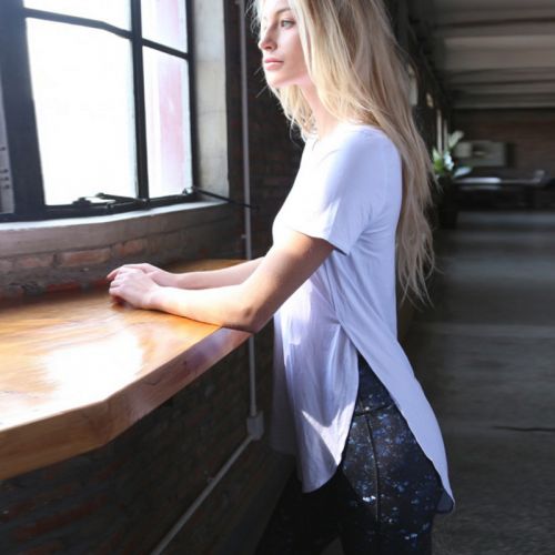 Tshirt de sport femme Haute-fente T-shirt en polyester - Ref 459741
