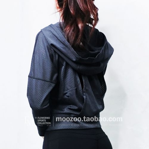 Vêtement fitness femme FLOWERMO Voir les détails - Ref 608163