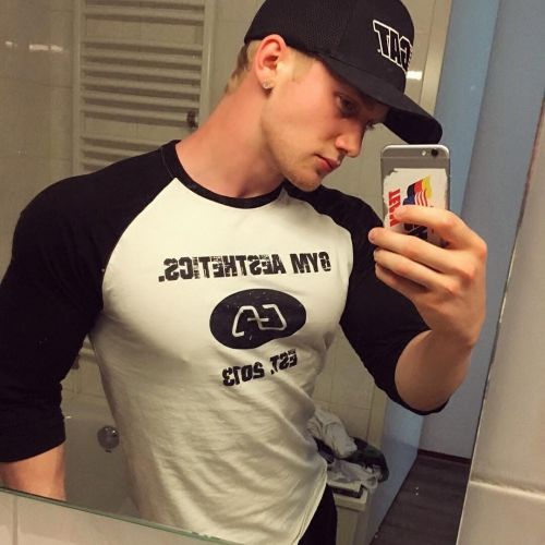 Vêtement fitness homme - Ref 608351