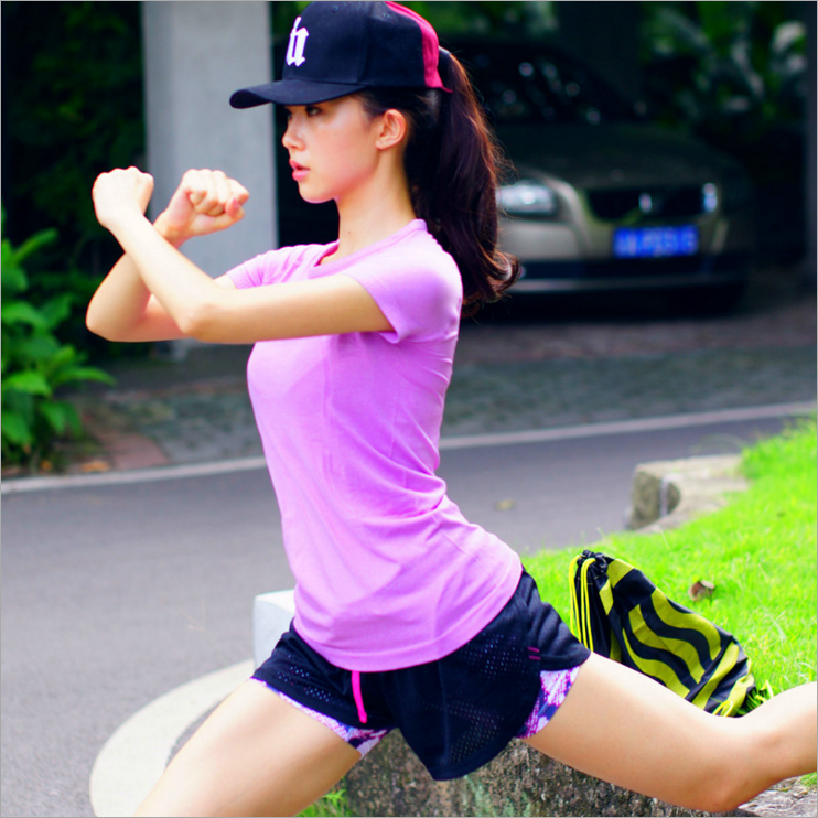 Vêtement fitness femme  manches courtes LULU même paragraphe en polyester - Ref 616532