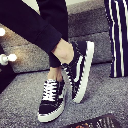 baskets jeunesse, 18-40 ans, loisir - Ref 937578