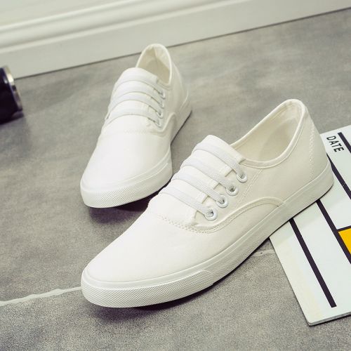 baskets jeunesse, 18-40 ans, tendance des jeunes - Ref 937581