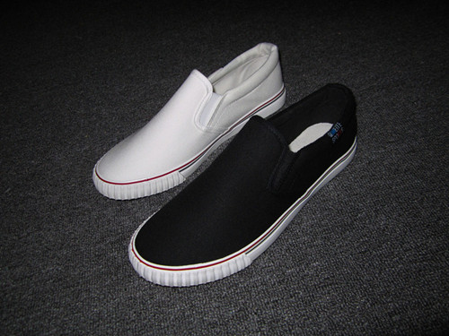 baskets homme jeunesse, 18-40 ans, pour printemps - tendance des jeunes Ref 960840