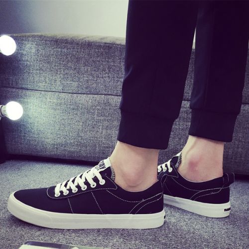 baskets homme , jeunesse, 18-40 ans, pour été - tendance des jeunes semelle caoutchouc Ref 963613