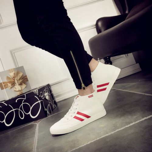 baskets homme jeunesse, 18-40 ans, pour printemps - tendance des jeunes semelle caoutchouc Ref 964049