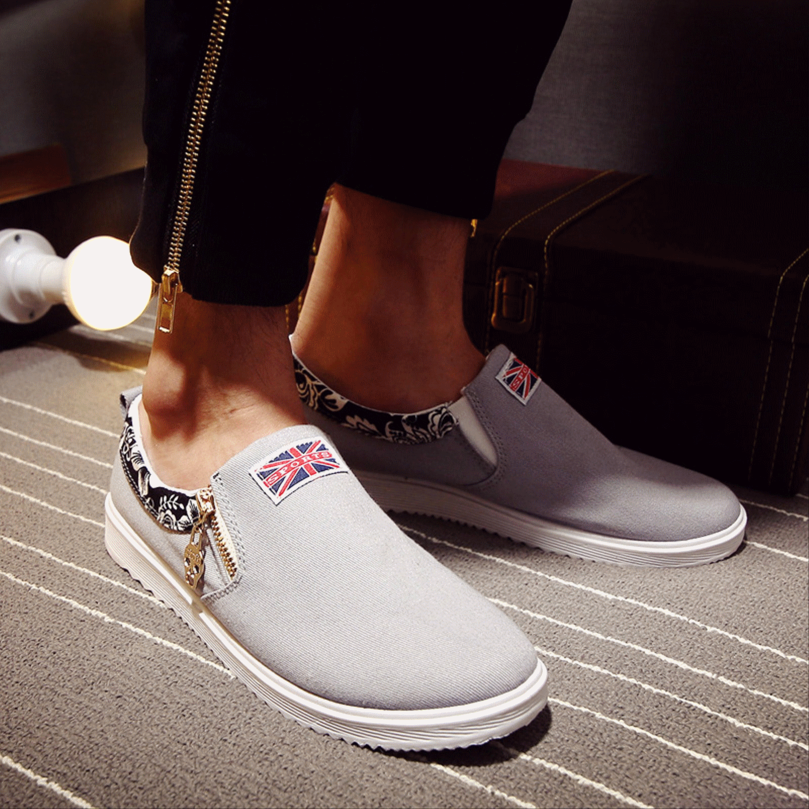 baskets homme jeunesse, 18-40 ans, pour printemps - tendance des jeunes semelle caoutchouc Ref 971732