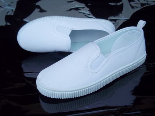 baskets homme jeunesse, 18-40 ans, SPORTS pour printemps - tendance des jeunes semelle plastique Ref 973245