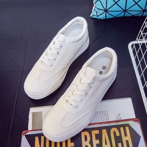 baskets homme jeunesse, 18-40 ans, pour été - semelle caoutchouc Ref 977624