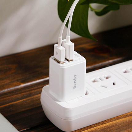 chargeur BENKS pour téléphones Apple IPhone 6 PLUS - Ref 1299776