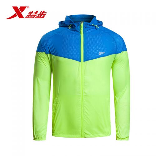 imperméable sport homme XTEP - Ref 488853