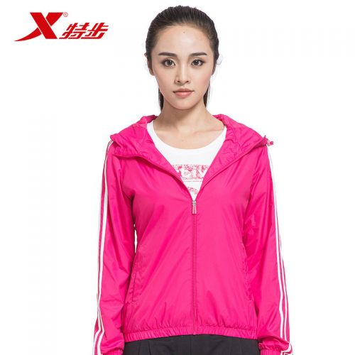 imperméable sport femme XTEP en nylon - Ref 491972