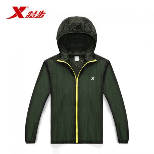 imperméable sport homme XTEP en polyester - Ref 499455