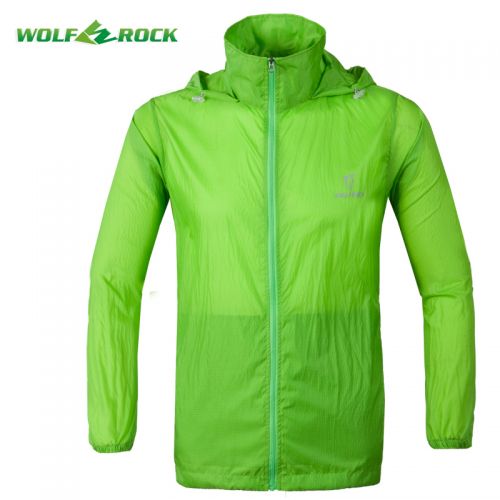 imperméable sport homme WOLF ROCK en nylon - Ref 500499