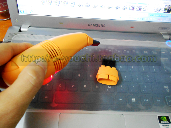 mini aspirateur USB - Ref 429418